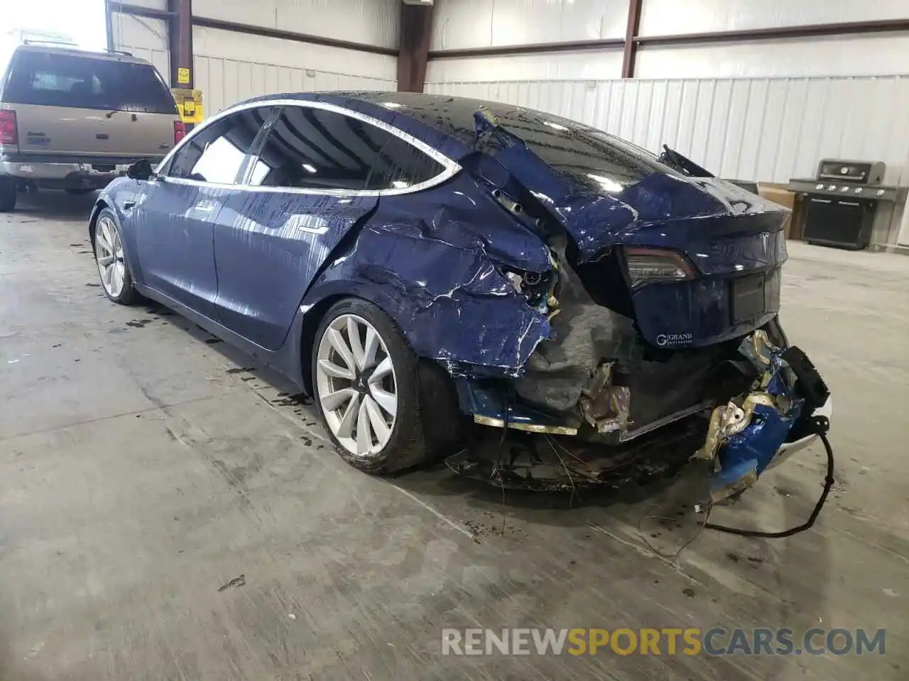 3 Photograph of a damaged car 5YJ3E1EA0LF783817 TESLA MODEL 3 2020