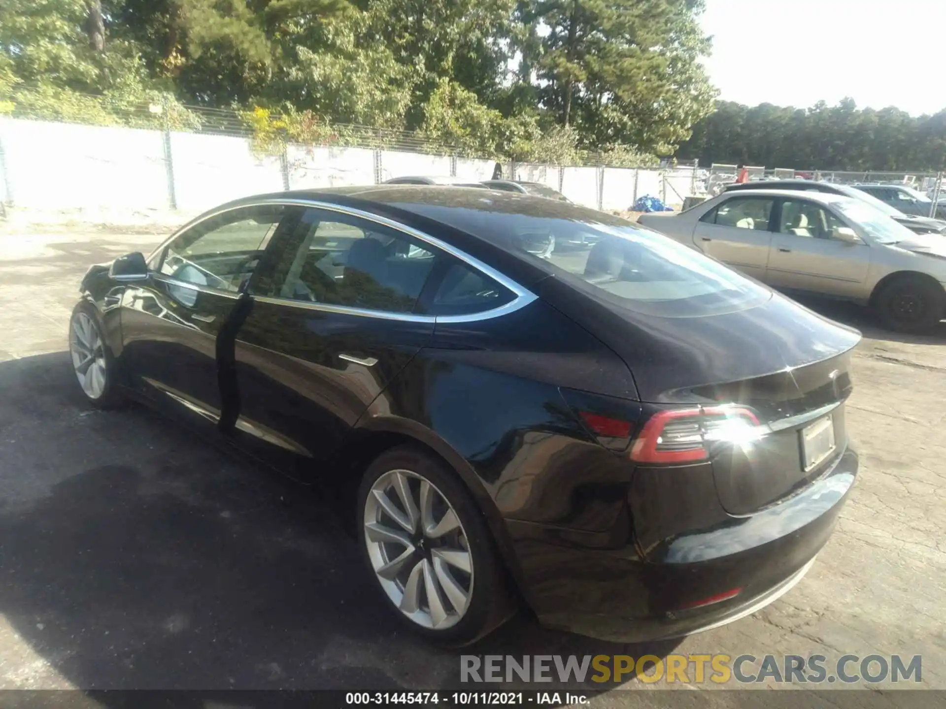 3 Фотография поврежденного автомобиля 5YJ3E1EA0LF785518 TESLA MODEL 3 2020