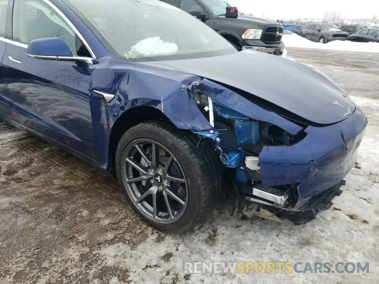 9 Photograph of a damaged car 5YJ3E1EA0LF798513 TESLA MODEL 3 2020