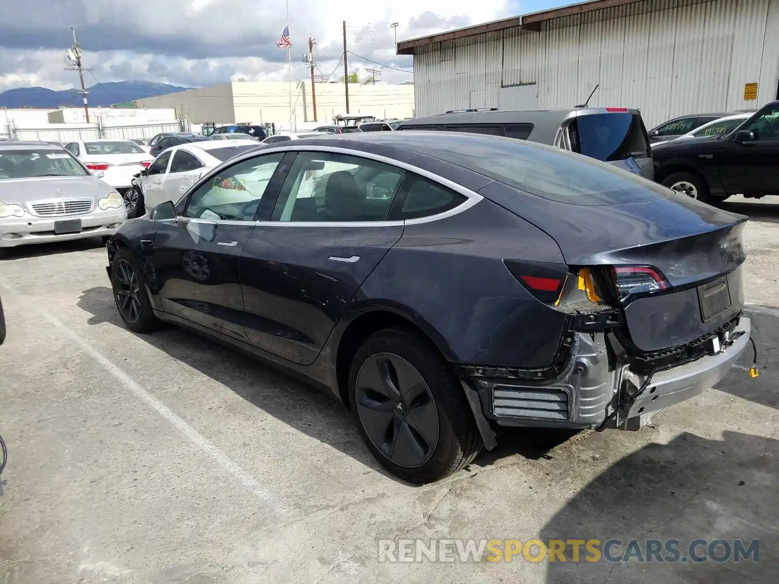 3 Photograph of a damaged car 5YJ3E1EA0LF799192 TESLA MODEL 3 2020