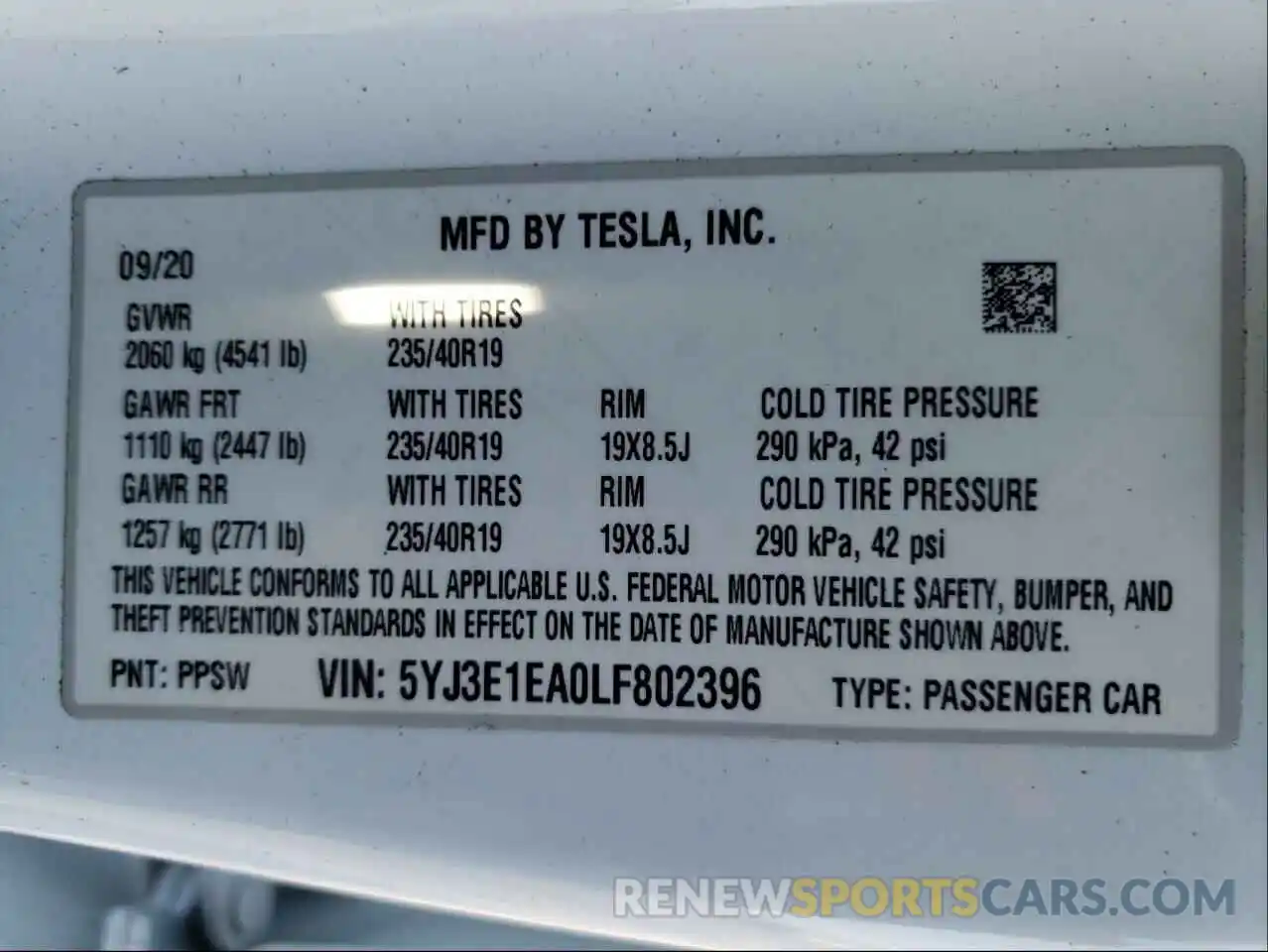 10 Photograph of a damaged car 5YJ3E1EA0LF802396 TESLA MODEL 3 2020