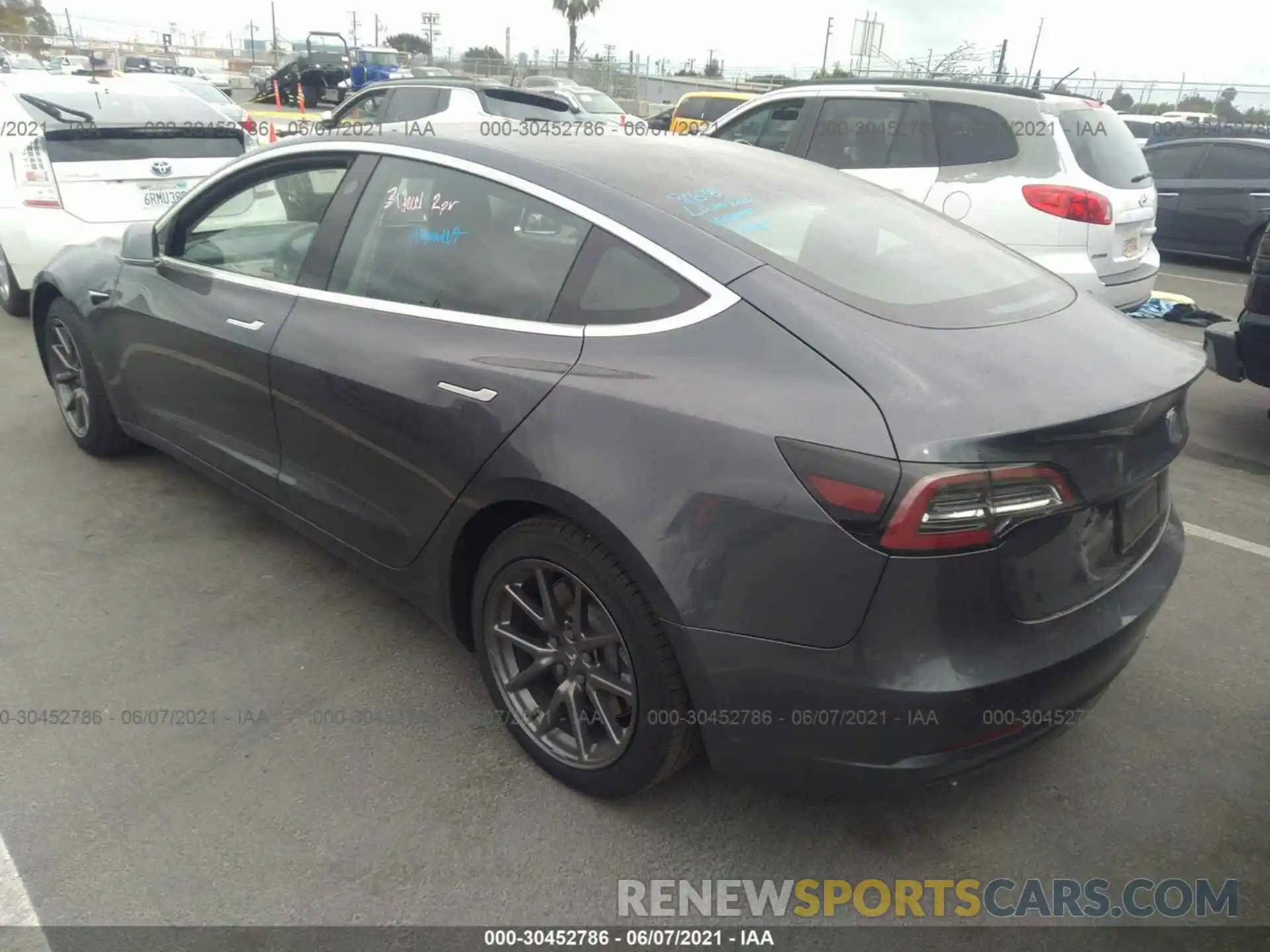 3 Photograph of a damaged car 5YJ3E1EA0LF803595 TESLA MODEL 3 2020