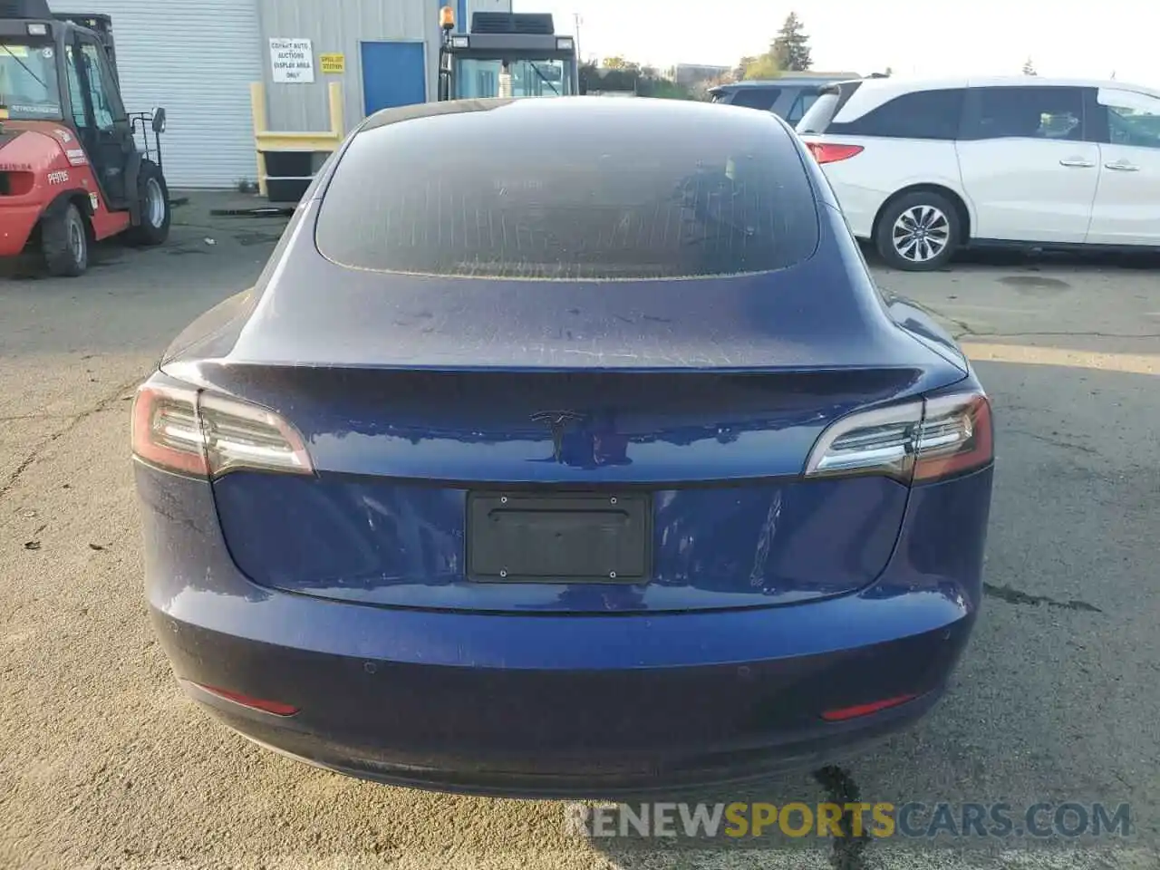 6 Photograph of a damaged car 5YJ3E1EA0LF805654 TESLA MODEL 3 2020