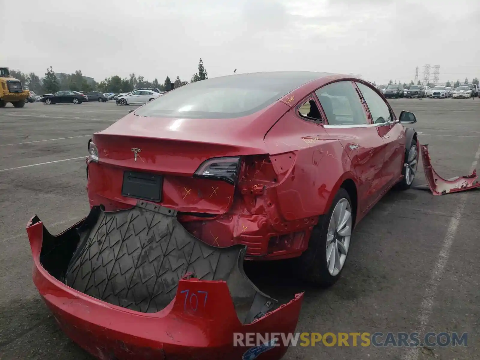 4 Photograph of a damaged car 5YJ3E1EA0LF808036 TESLA MODEL 3 2020