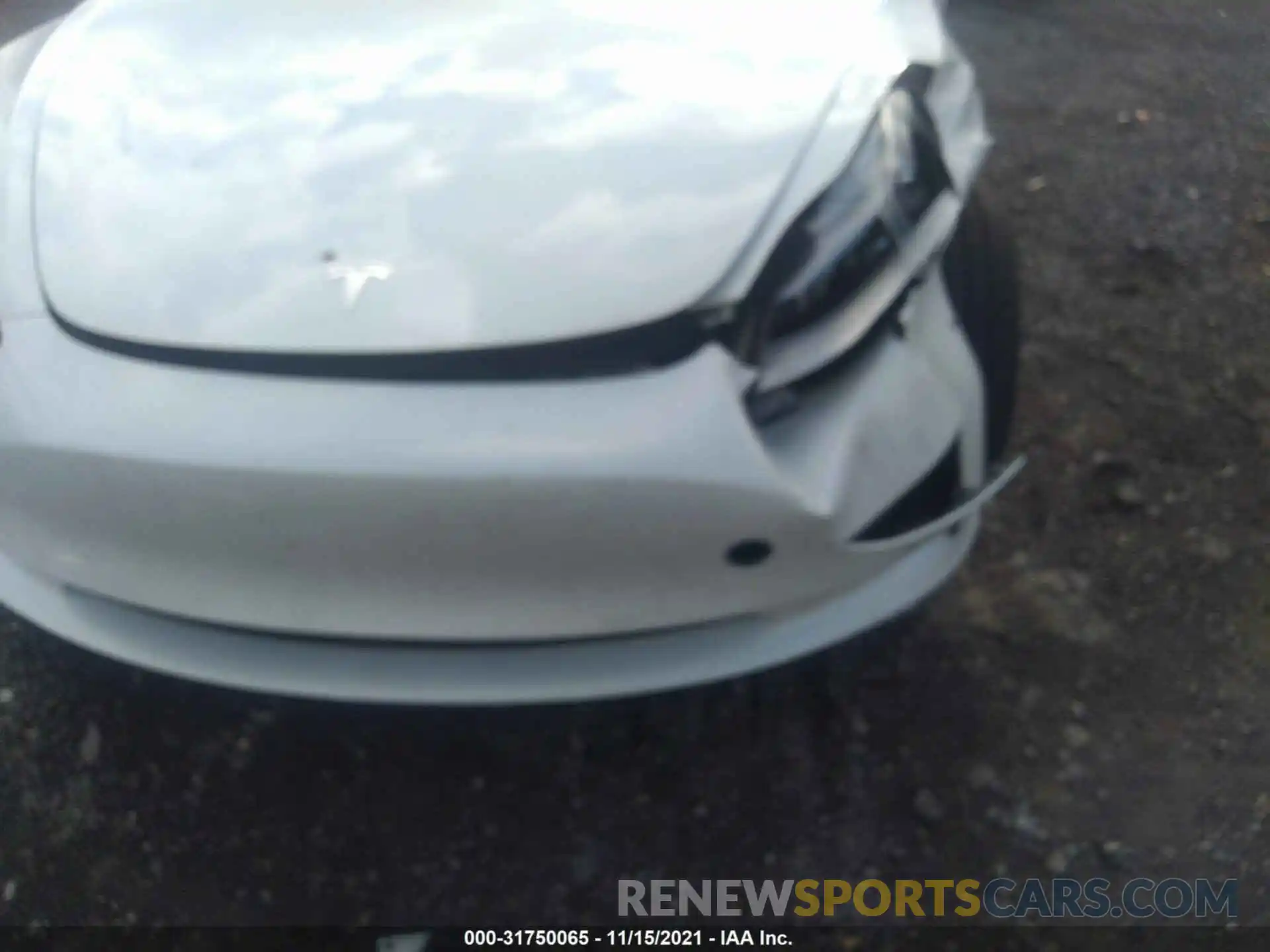 10 Photograph of a damaged car 5YJ3E1EA0LF808599 TESLA MODEL 3 2020