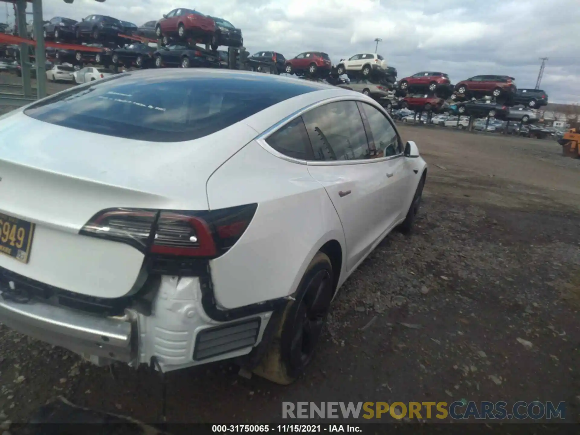 4 Photograph of a damaged car 5YJ3E1EA0LF808599 TESLA MODEL 3 2020