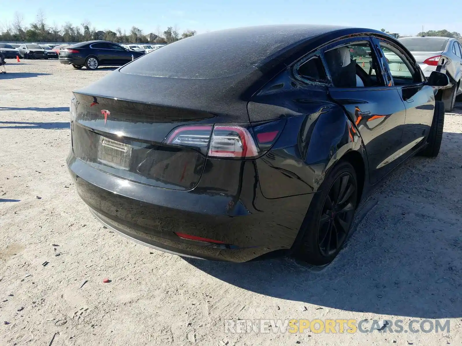 4 Фотография поврежденного автомобиля 5YJ3E1EA1LF519828 TESLA MODEL 3 2020