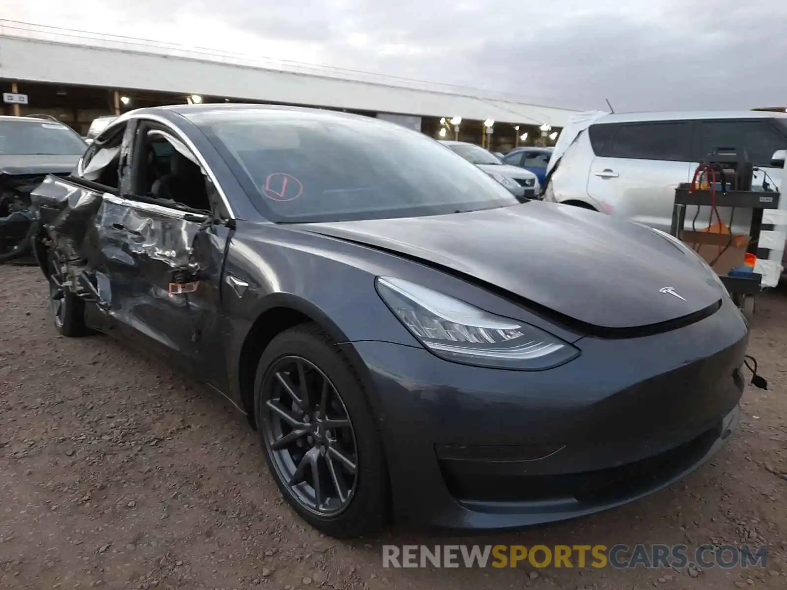 1 Photograph of a damaged car 5YJ3E1EA1LF596943 TESLA MODEL 3 2020