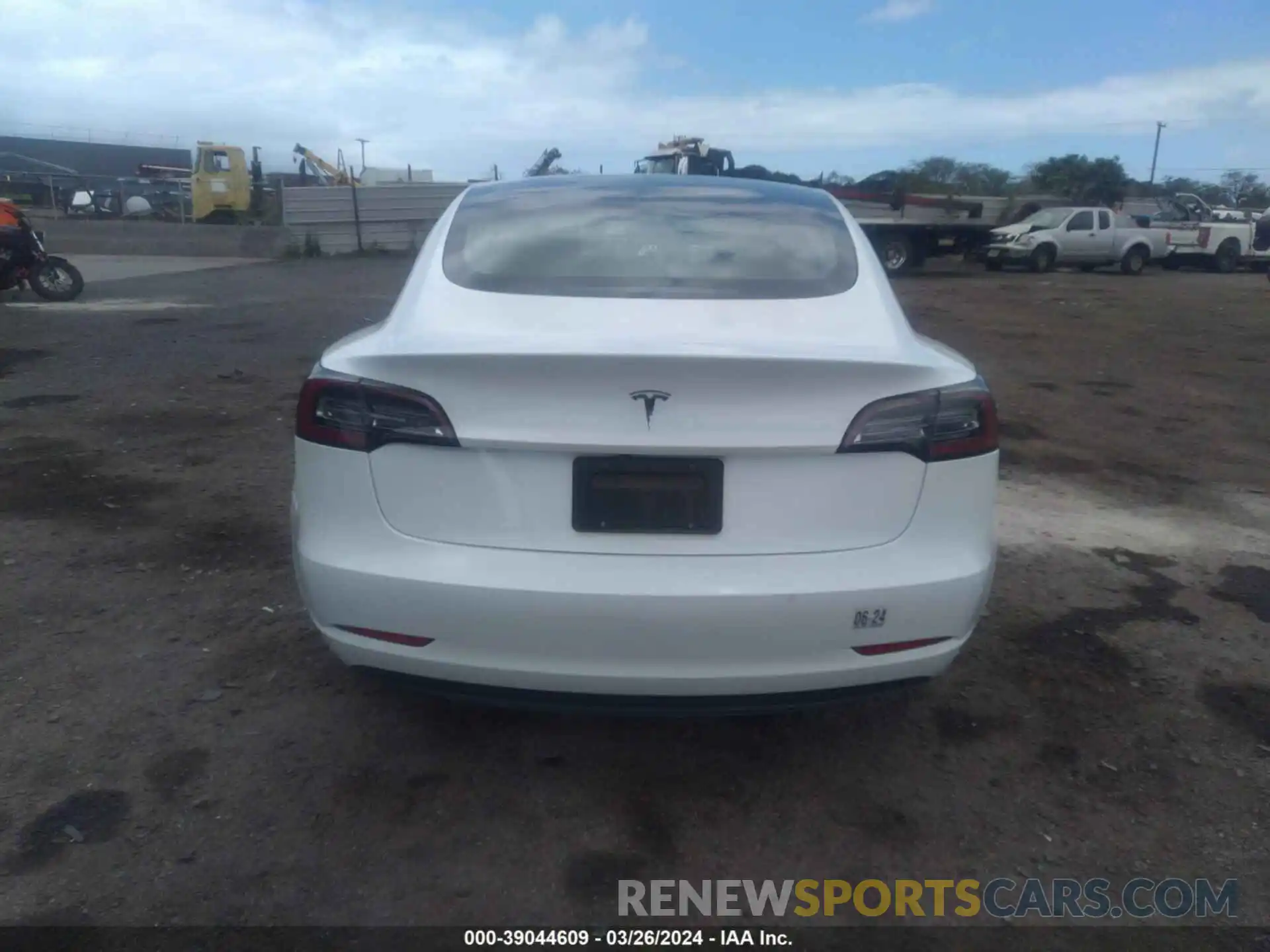 16 Photograph of a damaged car 5YJ3E1EA1LF597820 TESLA MODEL 3 2020