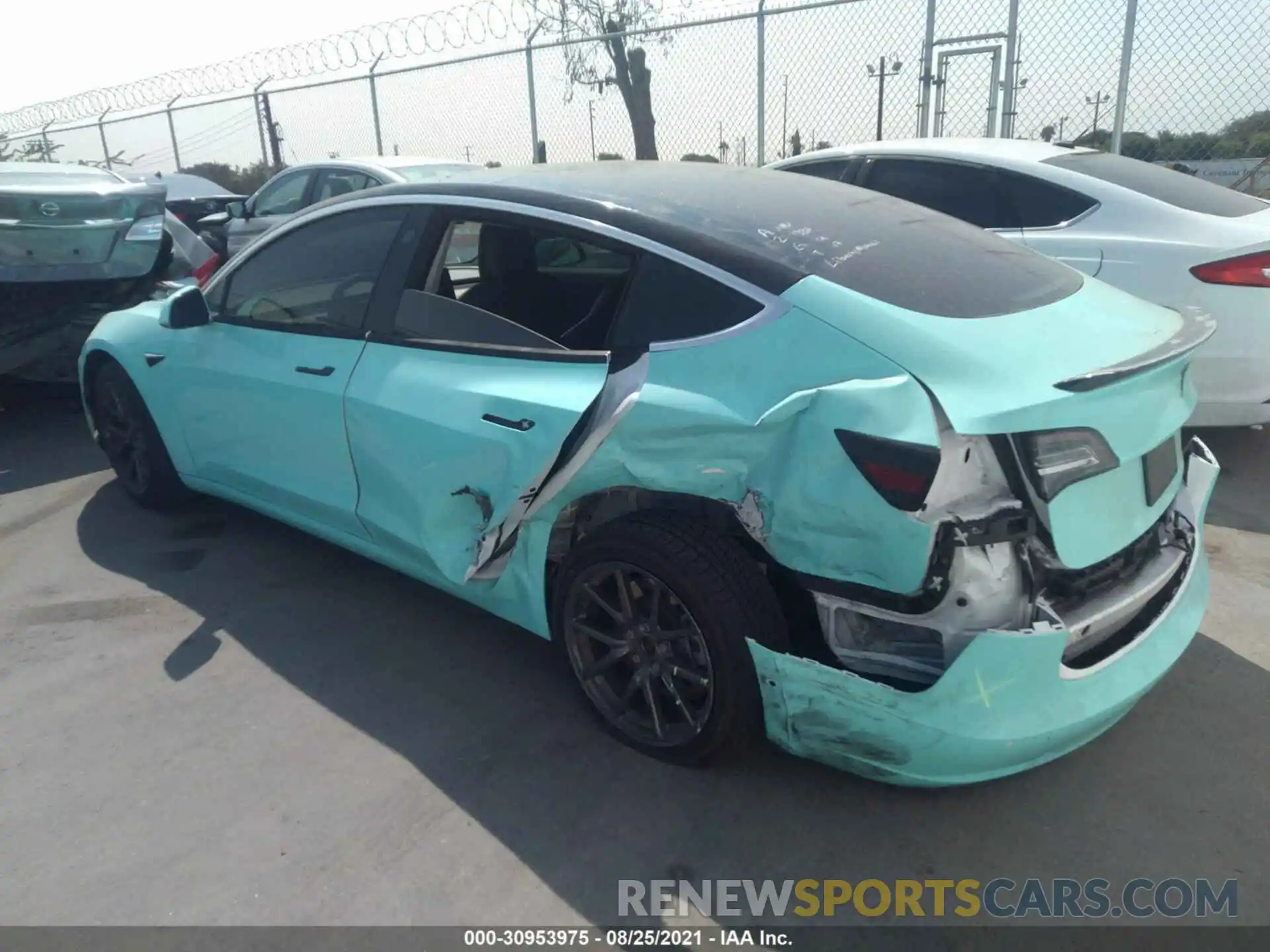 3 Photograph of a damaged car 5YJ3E1EA1LF612381 TESLA MODEL 3 2020