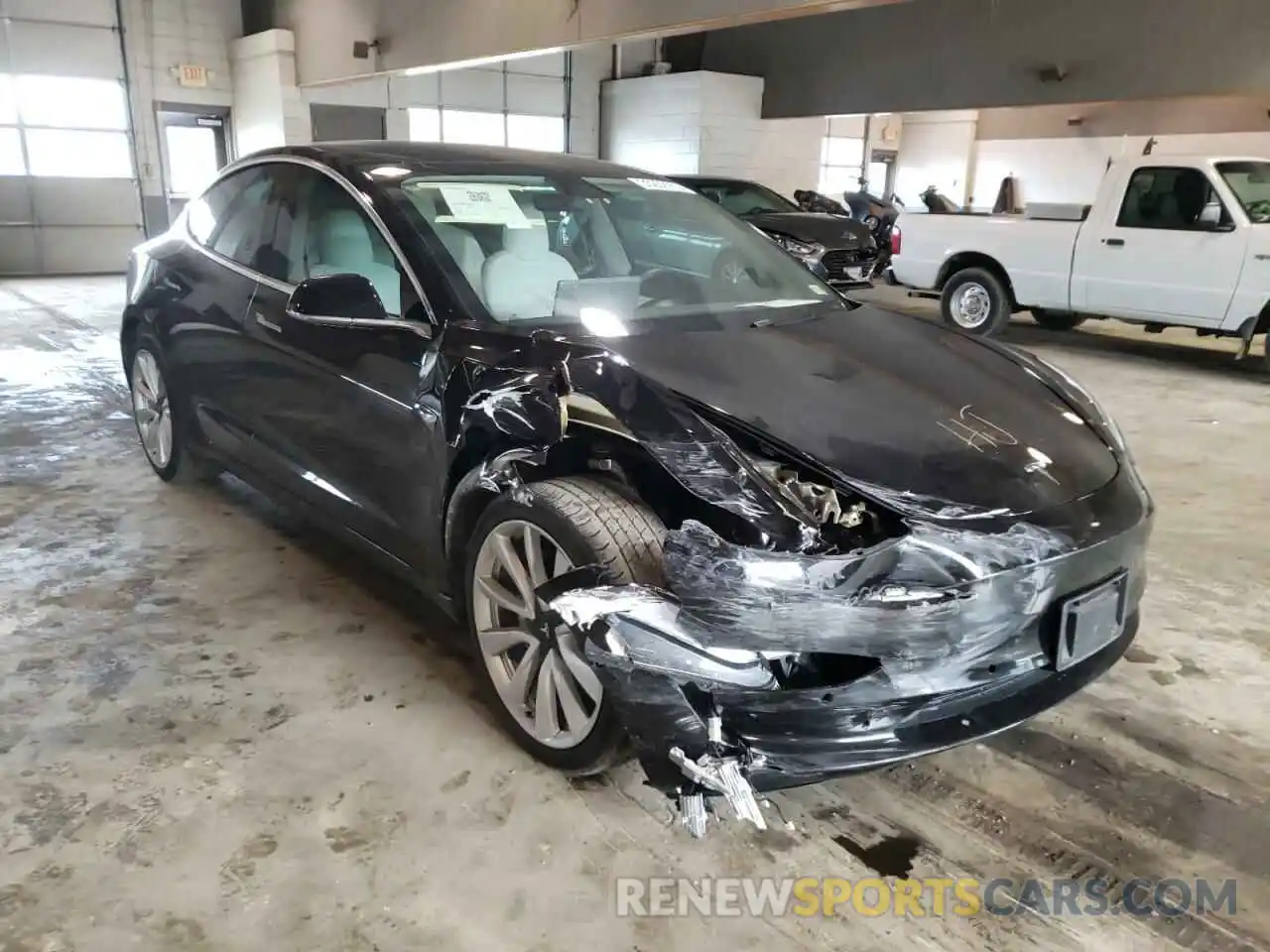 1 Photograph of a damaged car 5YJ3E1EA1LF616091 TESLA MODEL 3 2020