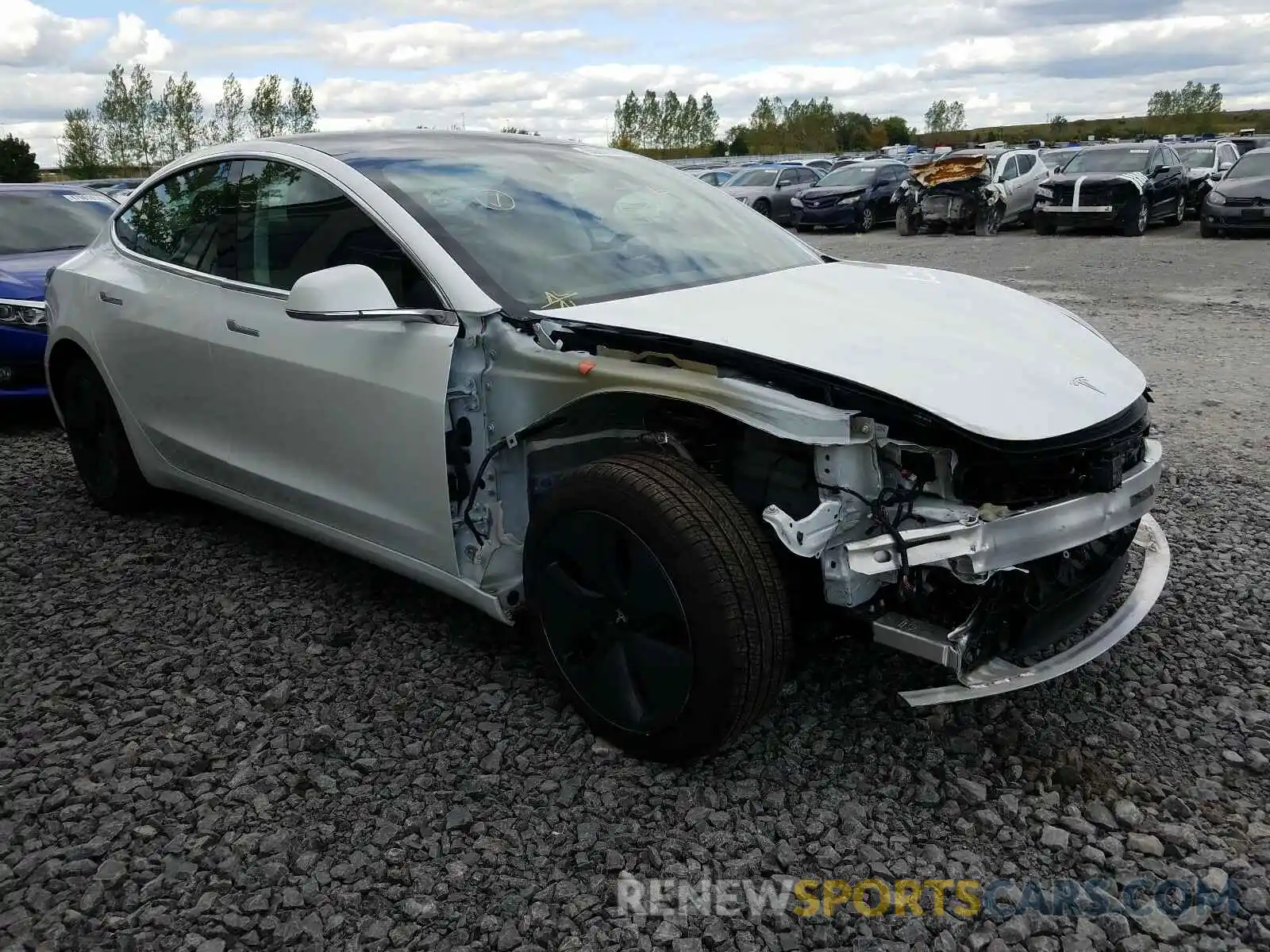 1 Photograph of a damaged car 5YJ3E1EA1LF625468 TESLA MODEL 3 2020