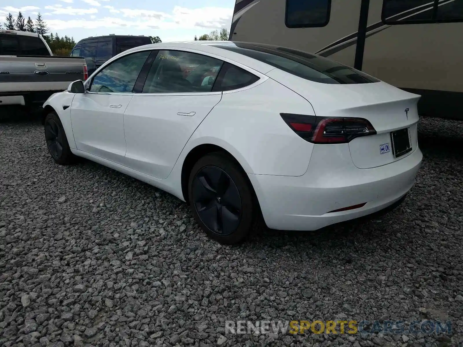 3 Photograph of a damaged car 5YJ3E1EA1LF625468 TESLA MODEL 3 2020