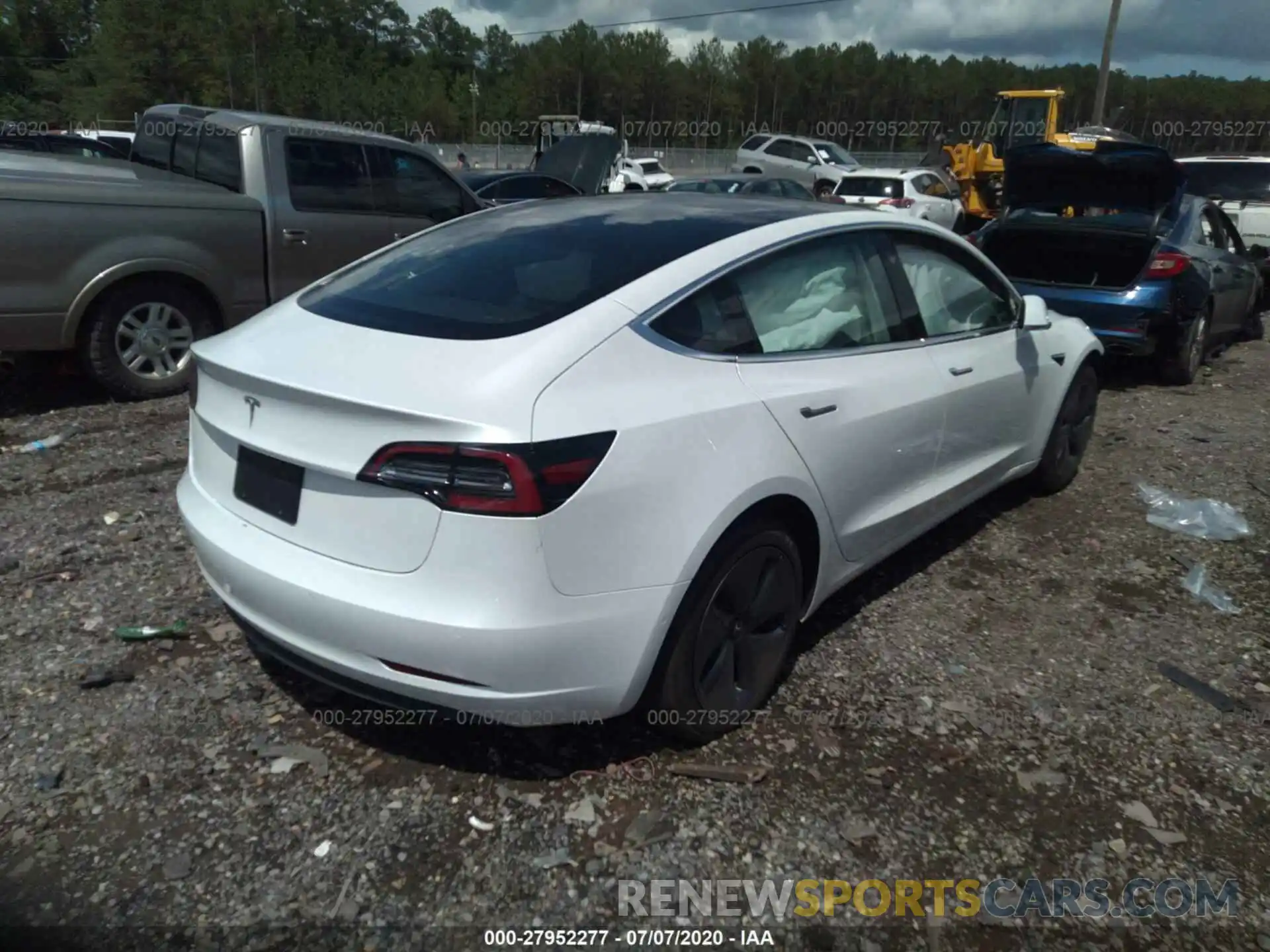 4 Фотография поврежденного автомобиля 5YJ3E1EA1LF632940 TESLA MODEL 3 2020