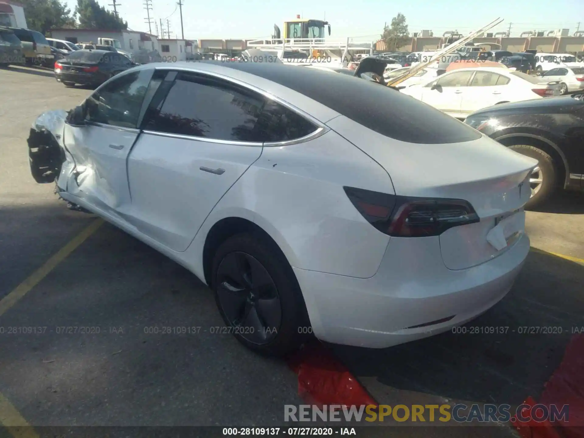 3 Photograph of a damaged car 5YJ3E1EA1LF633506 TESLA MODEL 3 2020