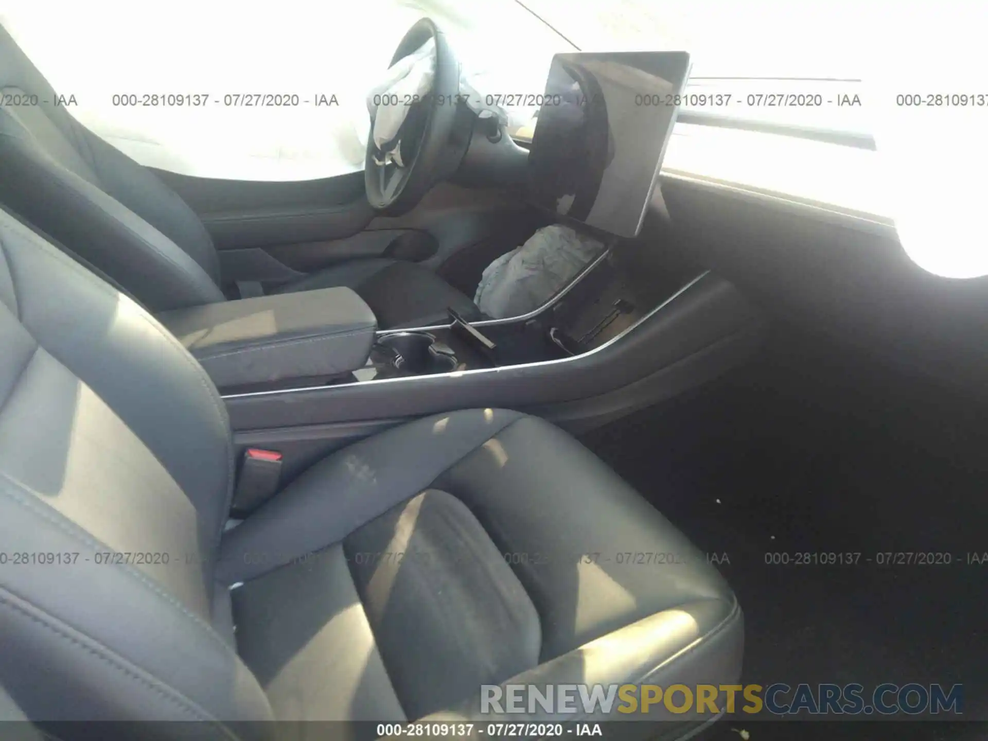 5 Photograph of a damaged car 5YJ3E1EA1LF633506 TESLA MODEL 3 2020