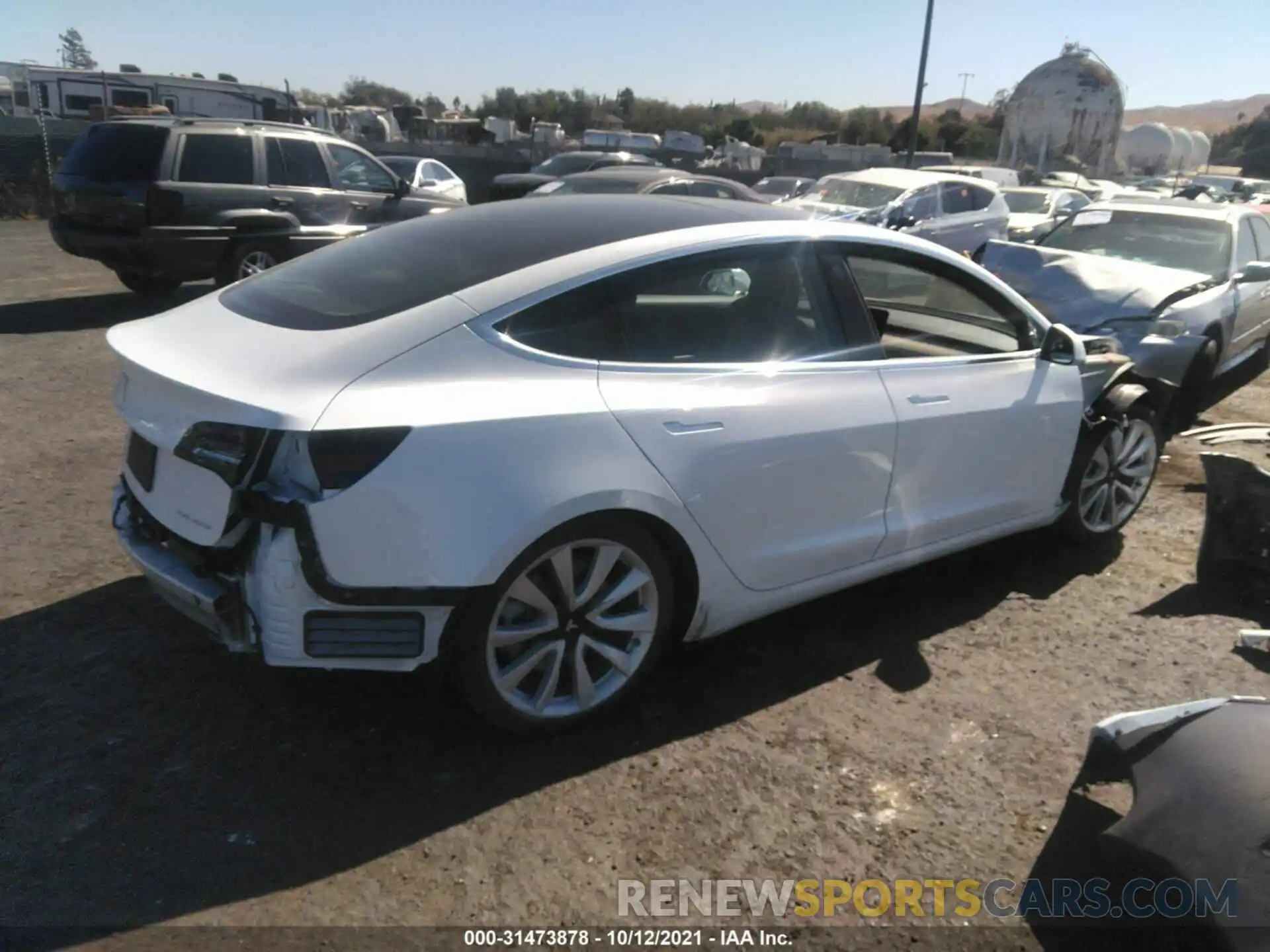 4 Photograph of a damaged car 5YJ3E1EA1LF634249 TESLA MODEL 3 2020