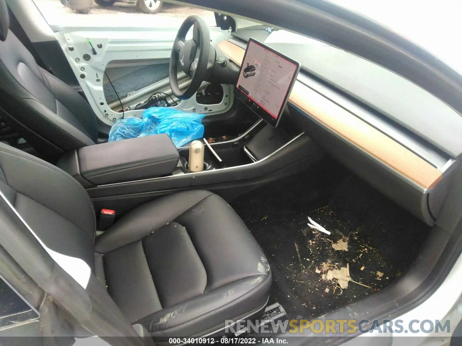 5 Photograph of a damaged car 5YJ3E1EA1LF644764 TESLA MODEL 3 2020