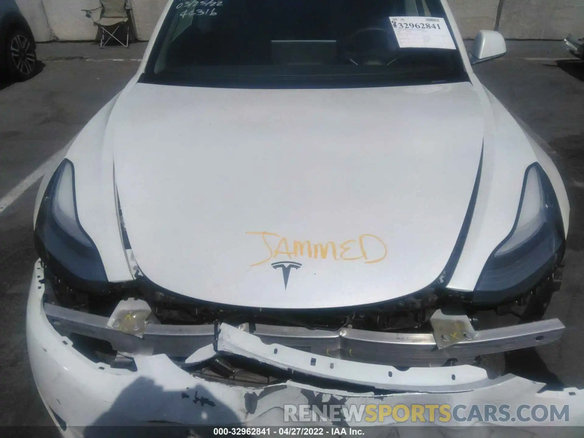 10 Photograph of a damaged car 5YJ3E1EA1LF661628 TESLA MODEL 3 2020