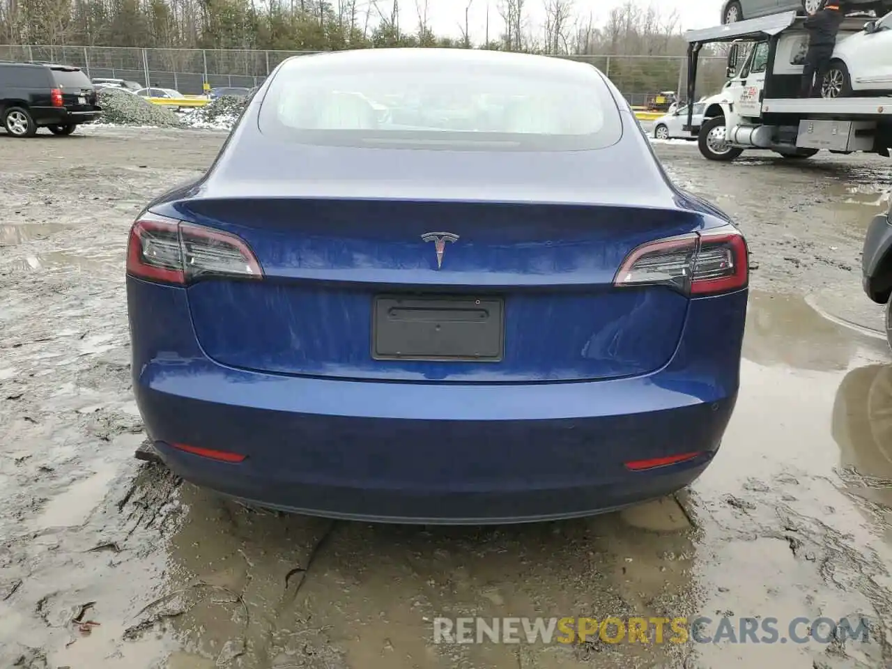 6 Photograph of a damaged car 5YJ3E1EA1LF662715 TESLA MODEL 3 2020