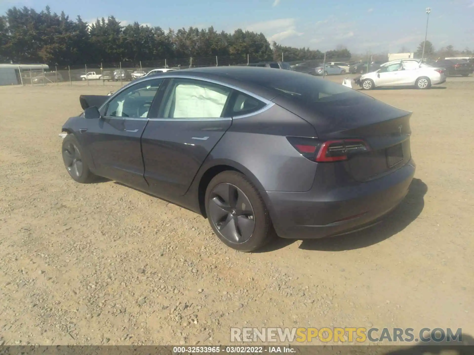 3 Photograph of a damaged car 5YJ3E1EA1LF704882 TESLA MODEL 3 2020