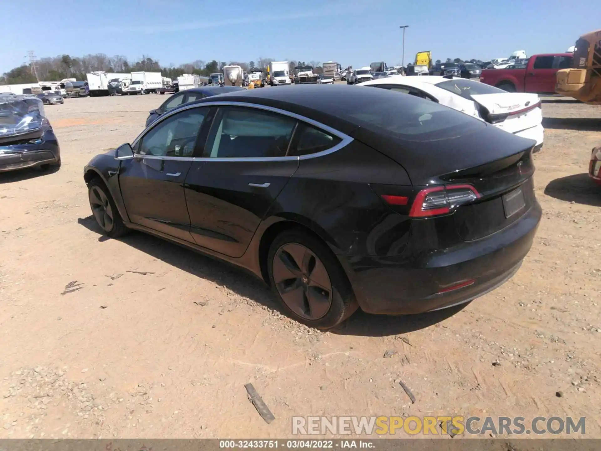 3 Photograph of a damaged car 5YJ3E1EA1LF736490 TESLA MODEL 3 2020