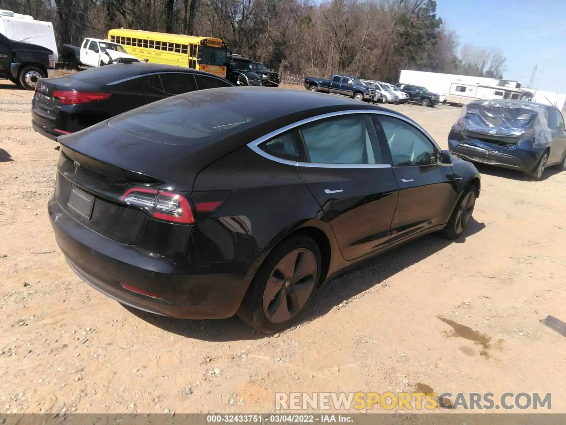 4 Фотография поврежденного автомобиля 5YJ3E1EA1LF736490 TESLA MODEL 3 2020