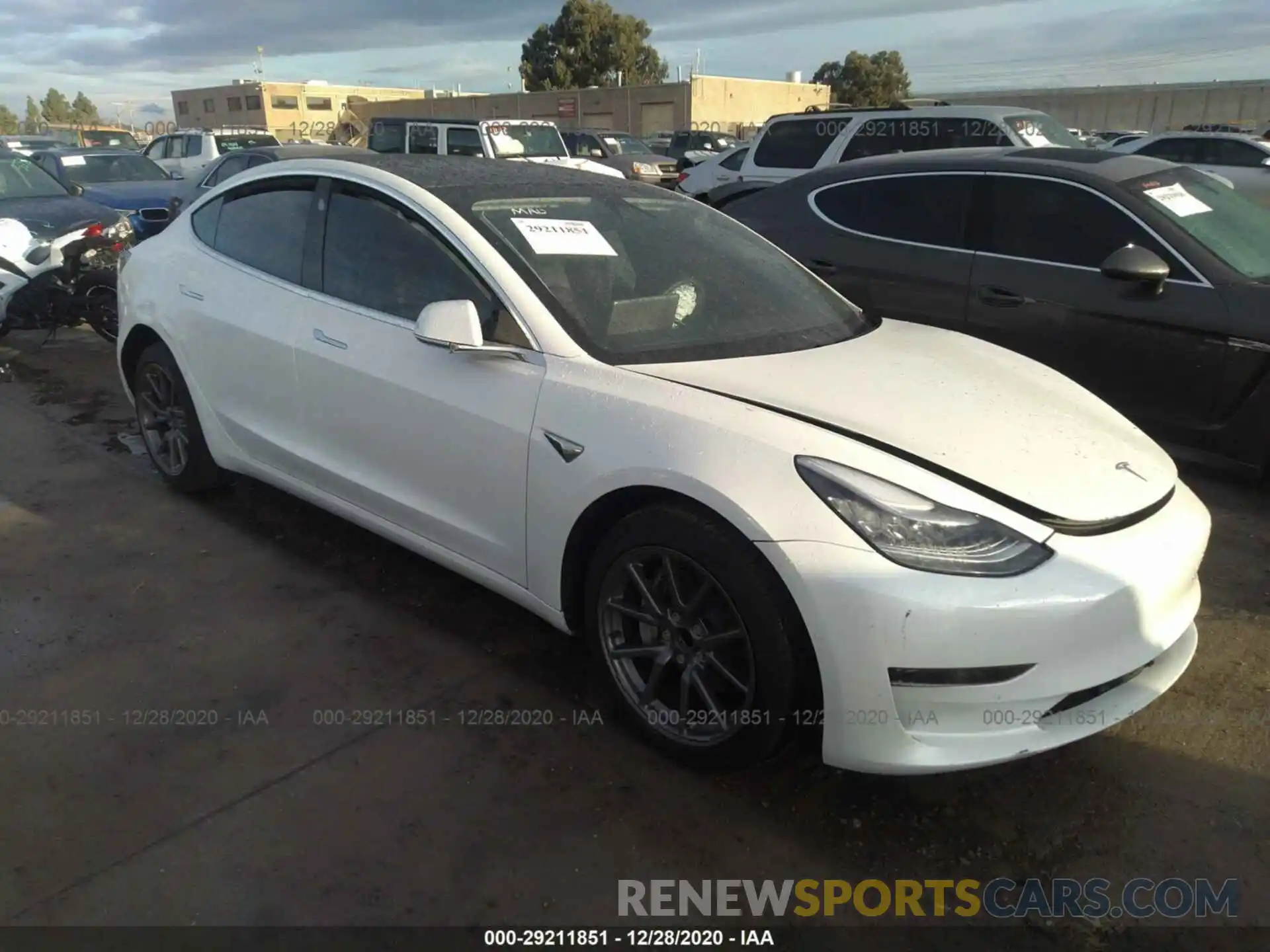 1 Photograph of a damaged car 5YJ3E1EA1LF745318 TESLA MODEL 3 2020