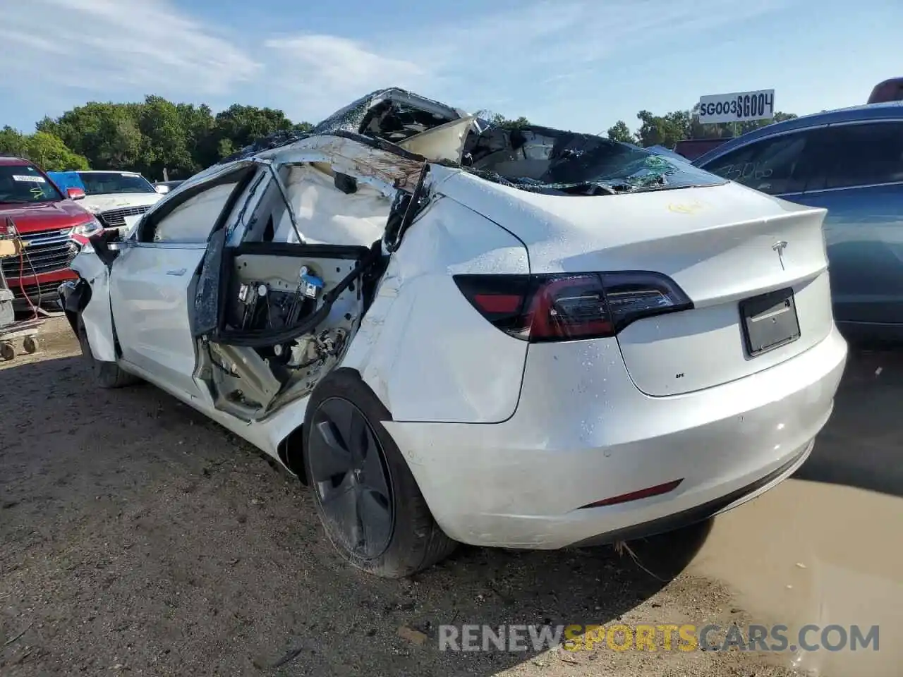 3 Photograph of a damaged car 5YJ3E1EA1LF785088 TESLA MODEL 3 2020