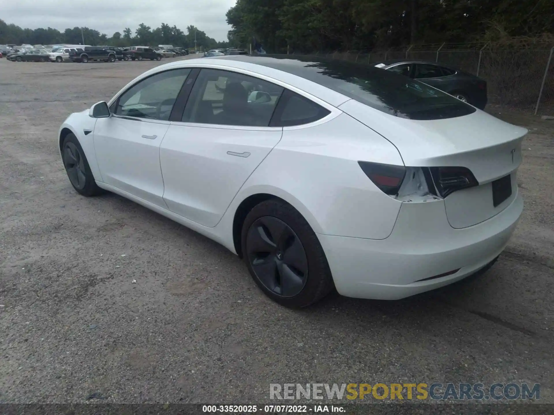 3 Photograph of a damaged car 5YJ3E1EA1LF785124 TESLA MODEL 3 2020