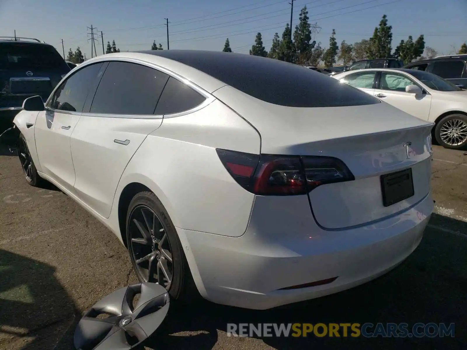 3 Photograph of a damaged car 5YJ3E1EA1LF805887 TESLA MODEL 3 2020