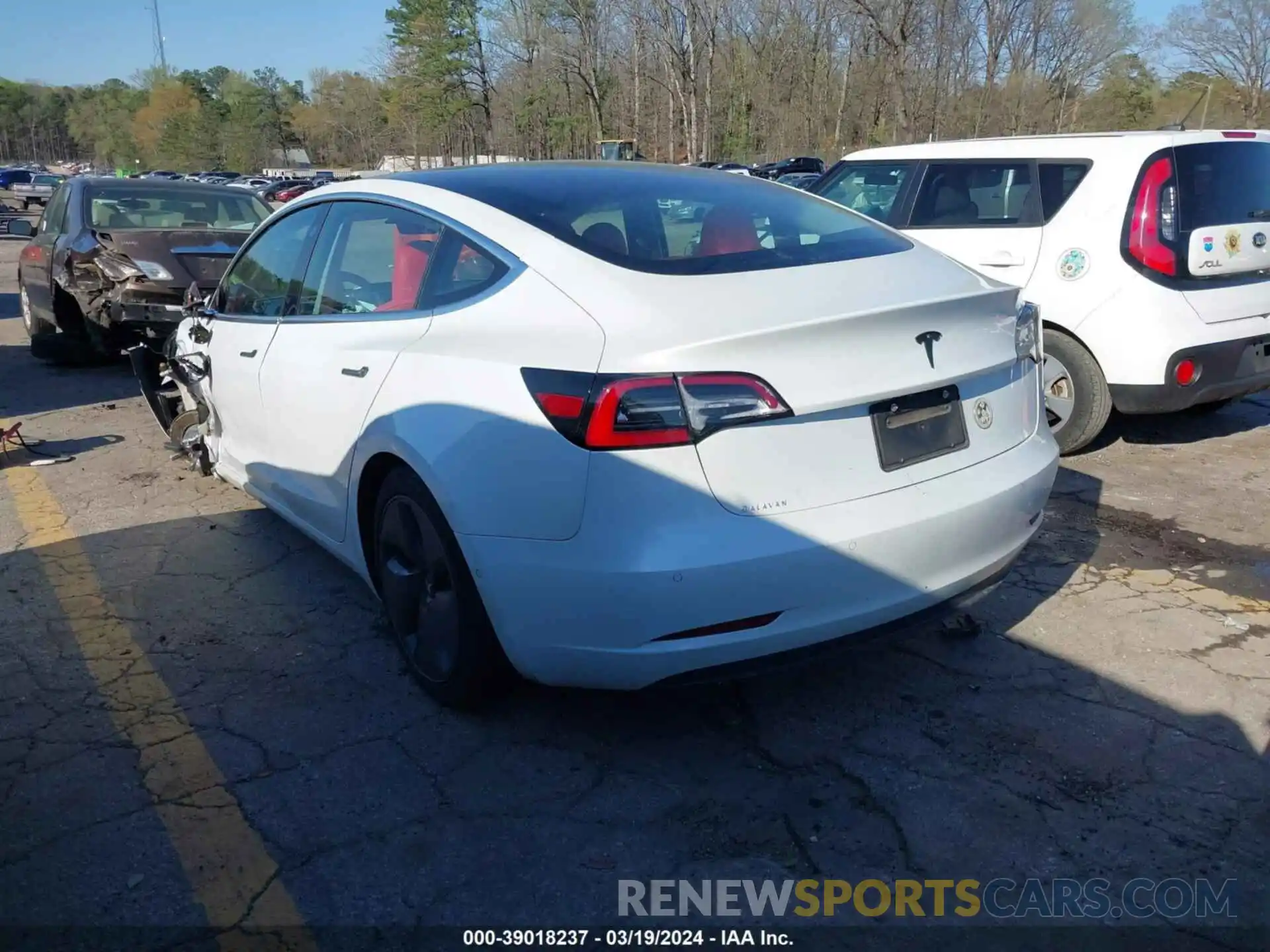 3 Photograph of a damaged car 5YJ3E1EA2LF504268 TESLA MODEL 3 2020