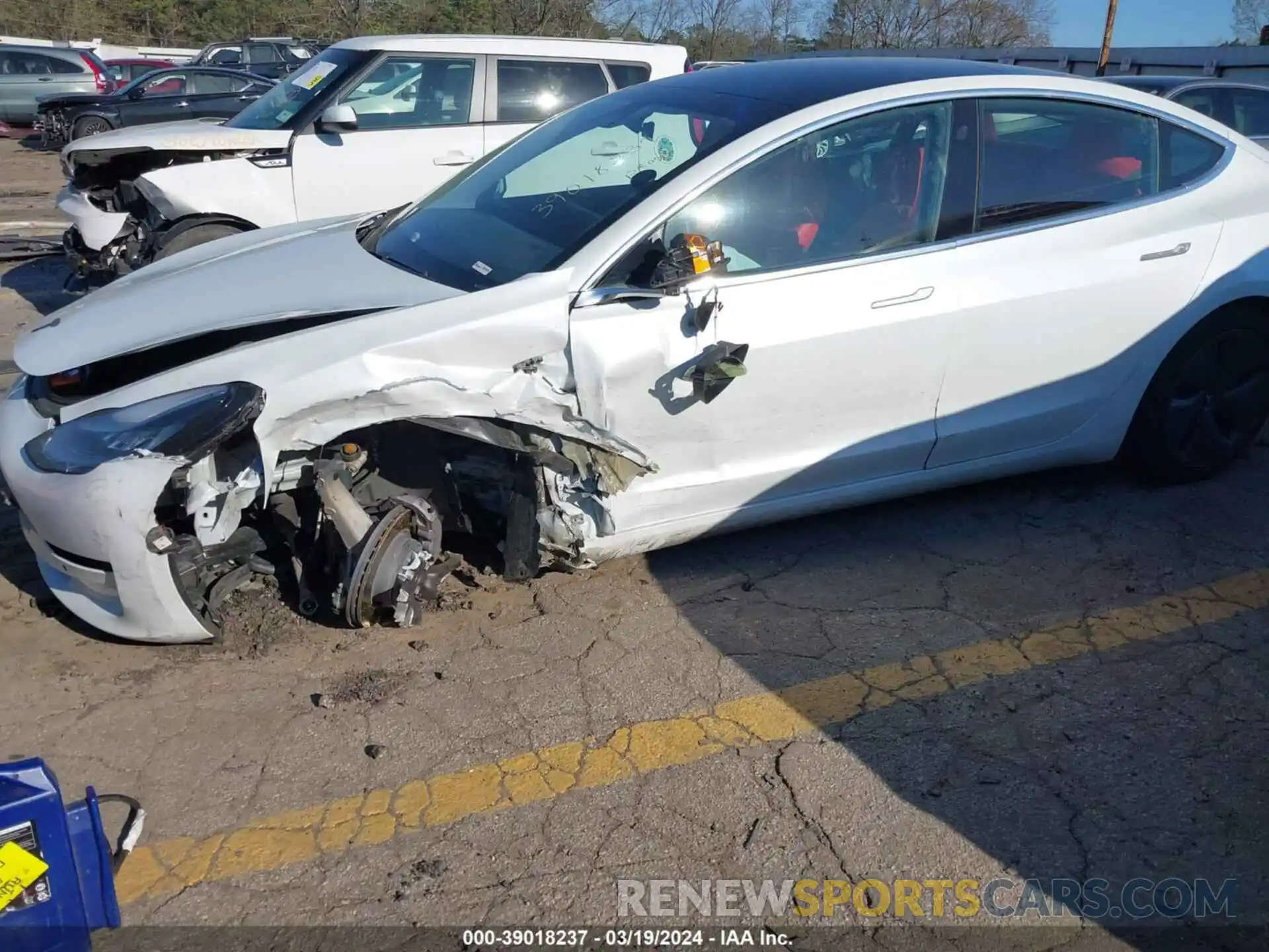 6 Photograph of a damaged car 5YJ3E1EA2LF504268 TESLA MODEL 3 2020