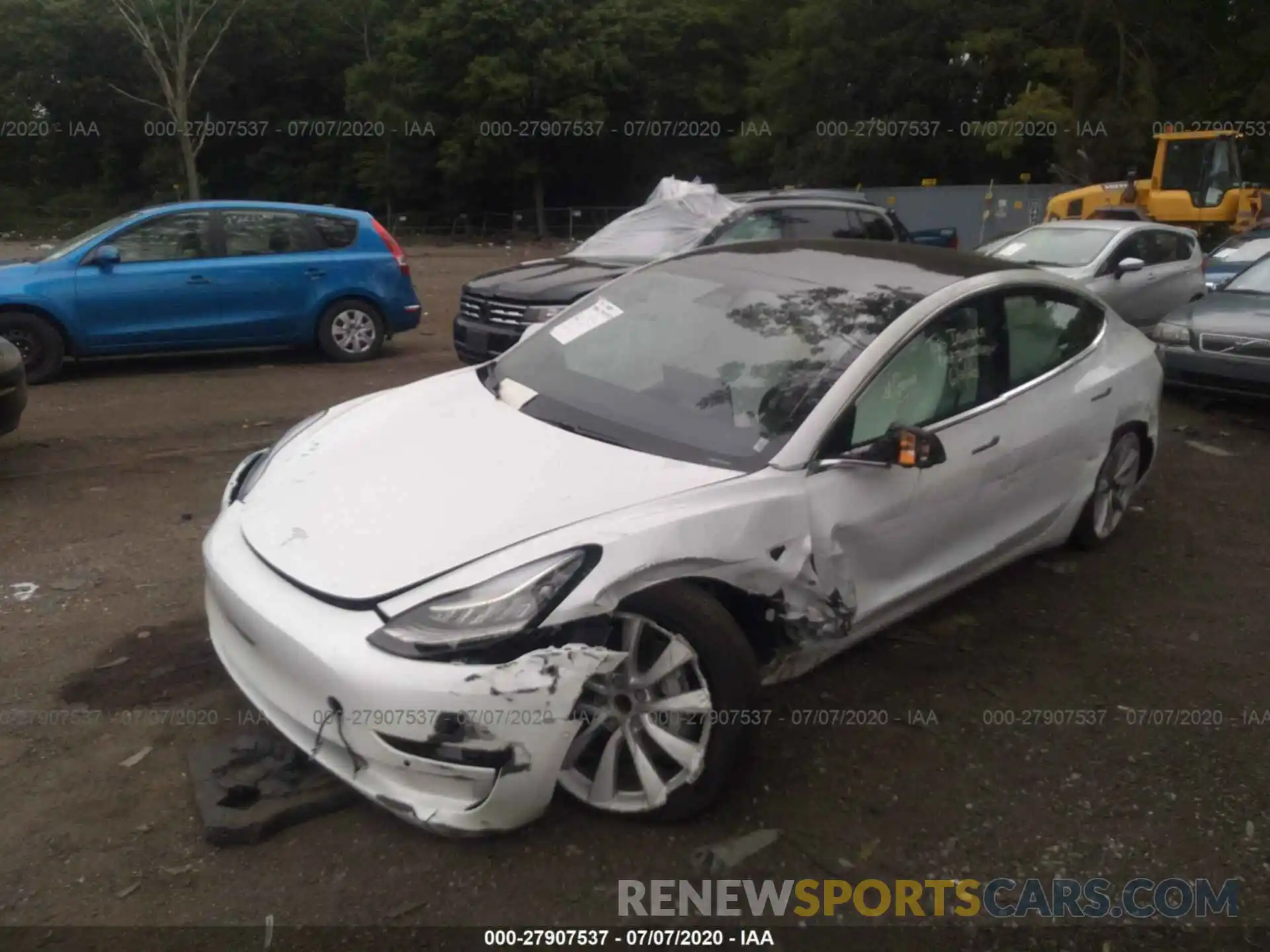 2 Photograph of a damaged car 5YJ3E1EA2LF509938 TESLA MODEL 3 2020