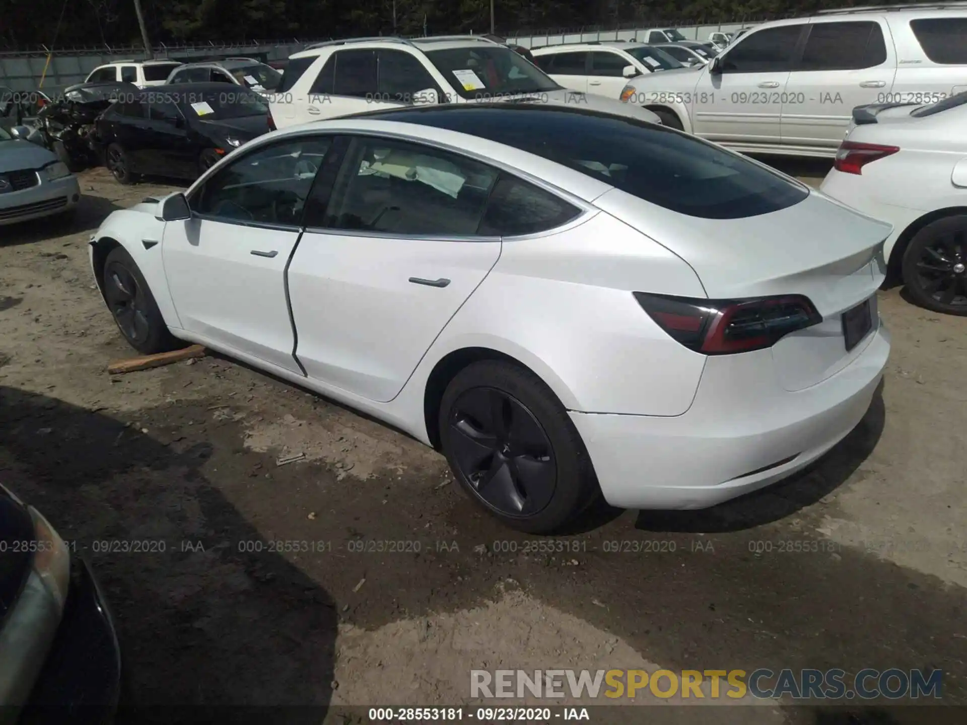 3 Photograph of a damaged car 5YJ3E1EA2LF590441 TESLA MODEL 3 2020