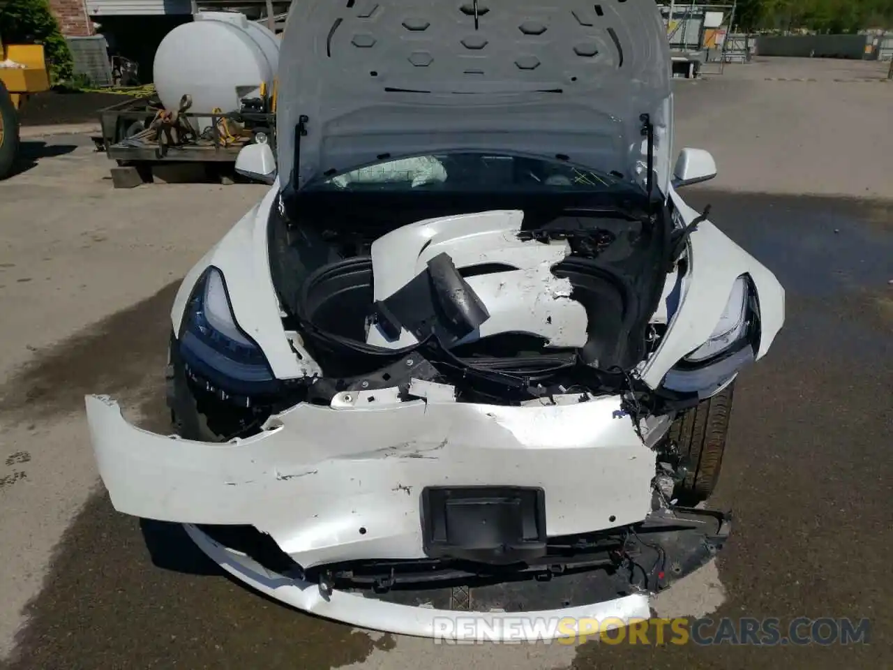 9 Photograph of a damaged car 5YJ3E1EA2LF598801 TESLA MODEL 3 2020