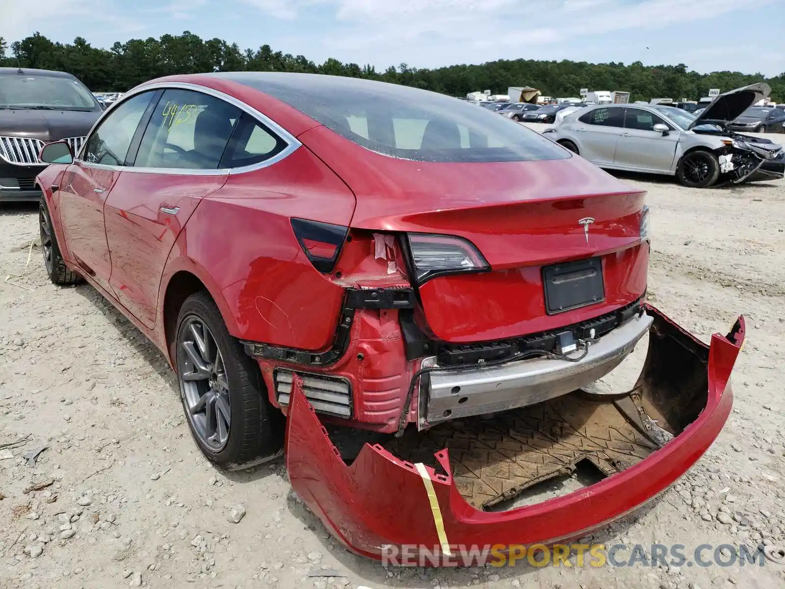 3 Photograph of a damaged car 5YJ3E1EA2LF609294 TESLA MODEL 3 2020