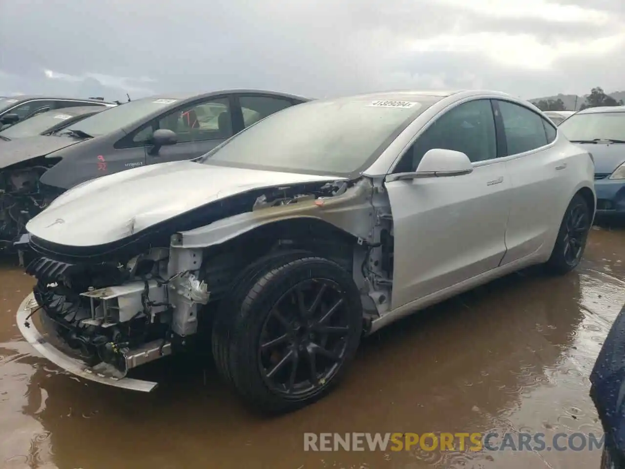 1 Photograph of a damaged car 5YJ3E1EA2LF612695 TESLA MODEL 3 2020