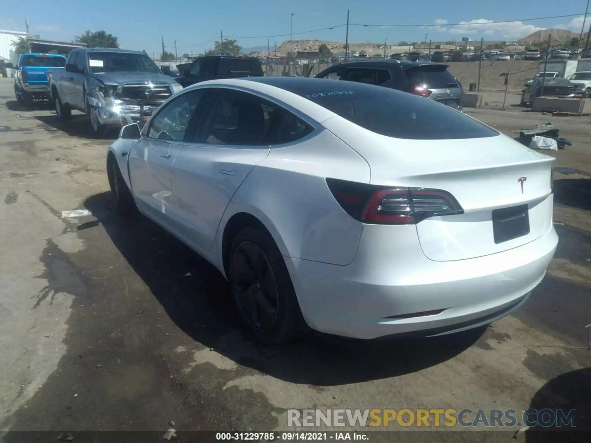 3 Photograph of a damaged car 5YJ3E1EA2LF613541 TESLA MODEL 3 2020