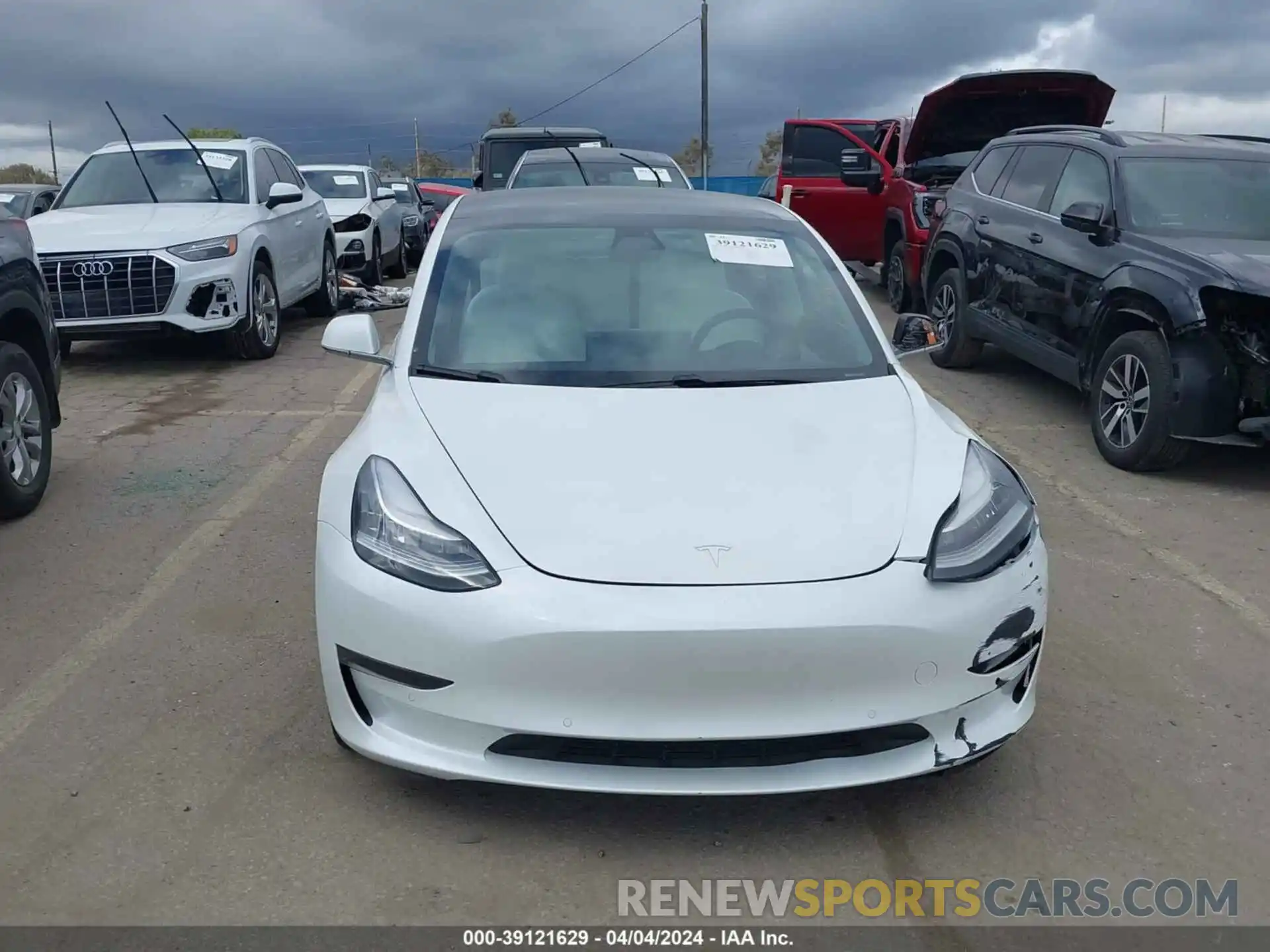 12 Photograph of a damaged car 5YJ3E1EA2LF615676 TESLA MODEL 3 2020