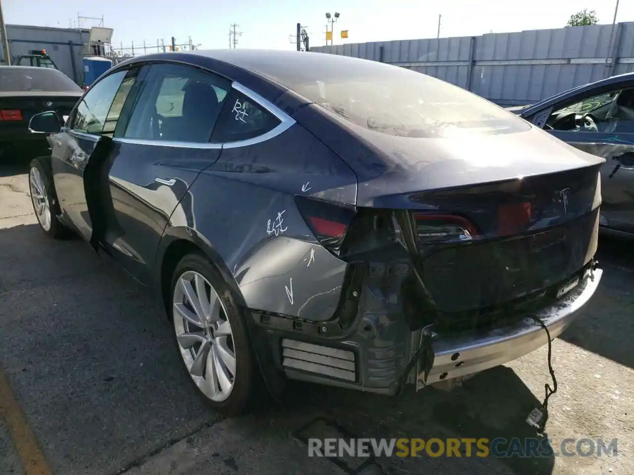 3 Photograph of a damaged car 5YJ3E1EA2LF630632 TESLA MODEL 3 2020