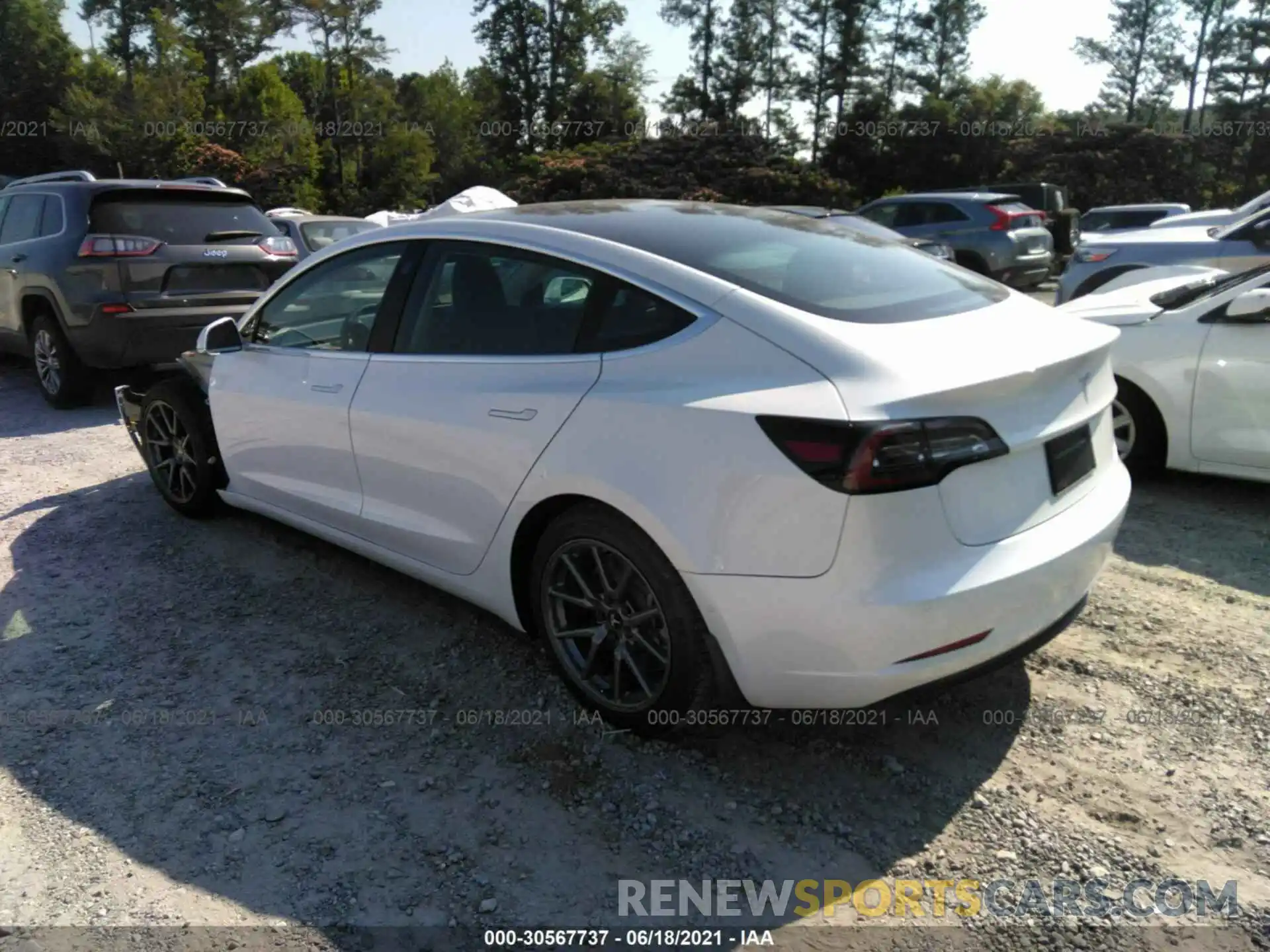 3 Photograph of a damaged car 5YJ3E1EA2LF632946 TESLA MODEL 3 2020