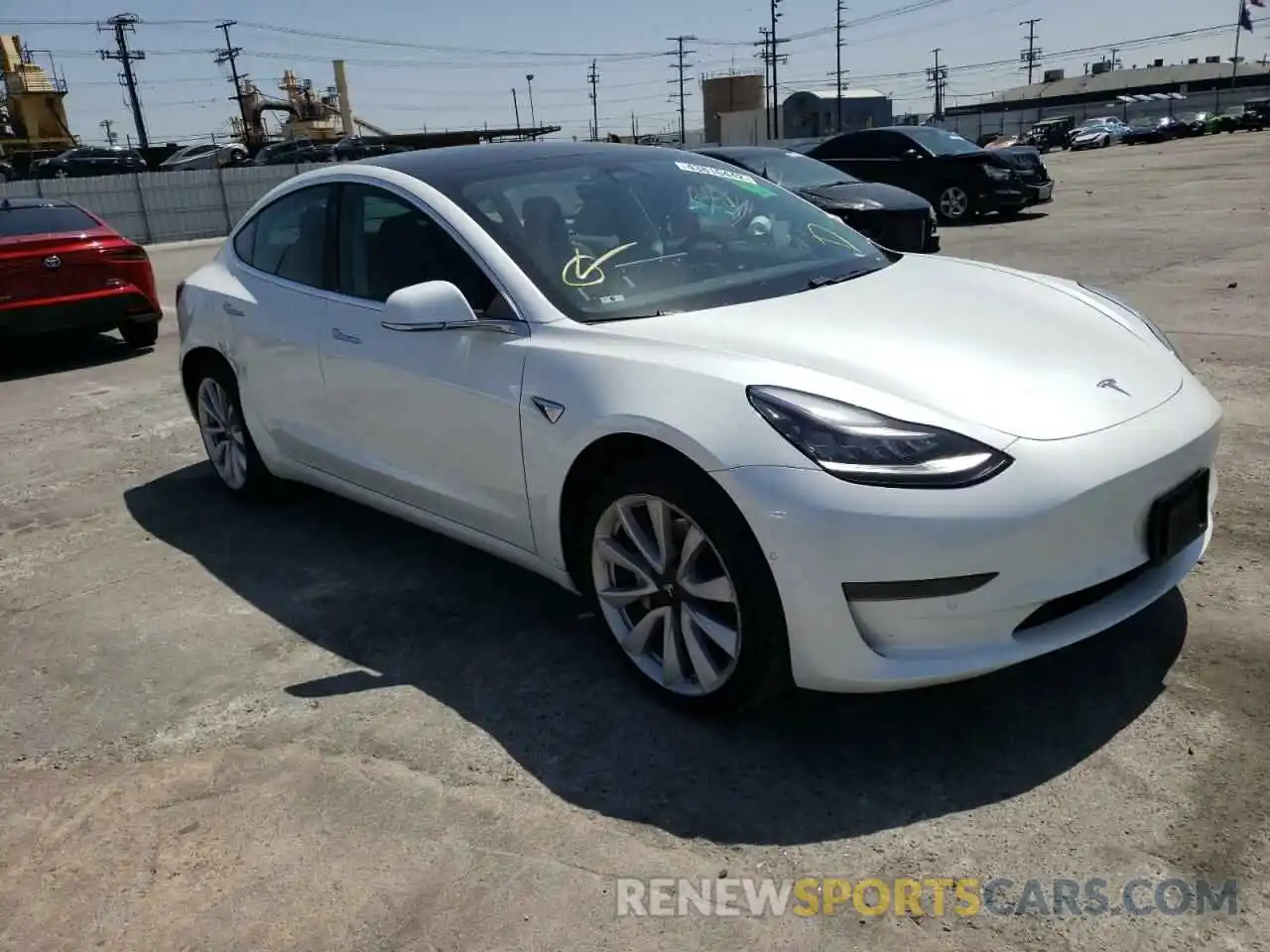 1 Photograph of a damaged car 5YJ3E1EA2LF645812 TESLA MODEL 3 2020