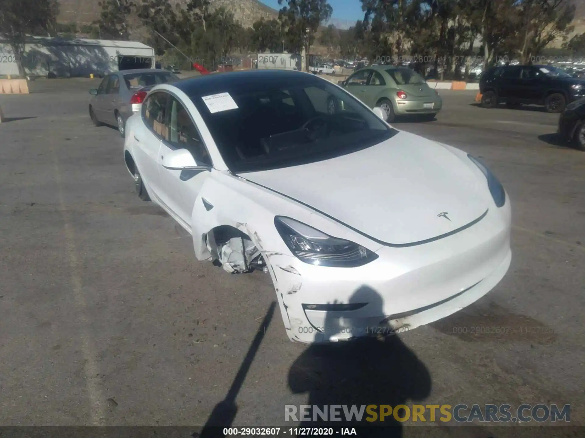 1 Photograph of a damaged car 5YJ3E1EA2LF660388 TESLA MODEL 3 2020