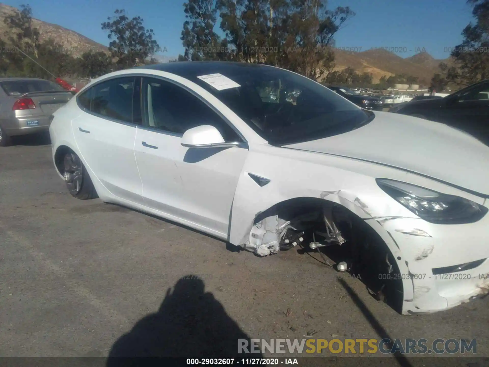 6 Photograph of a damaged car 5YJ3E1EA2LF660388 TESLA MODEL 3 2020