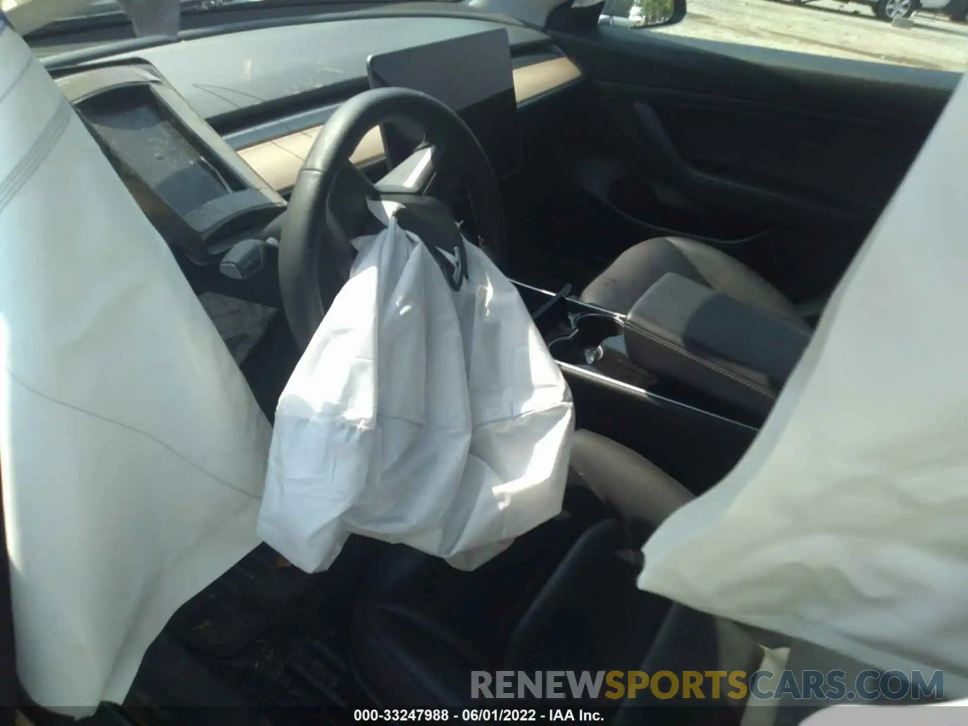 5 Photograph of a damaged car 5YJ3E1EA2LF661086 TESLA MODEL 3 2020