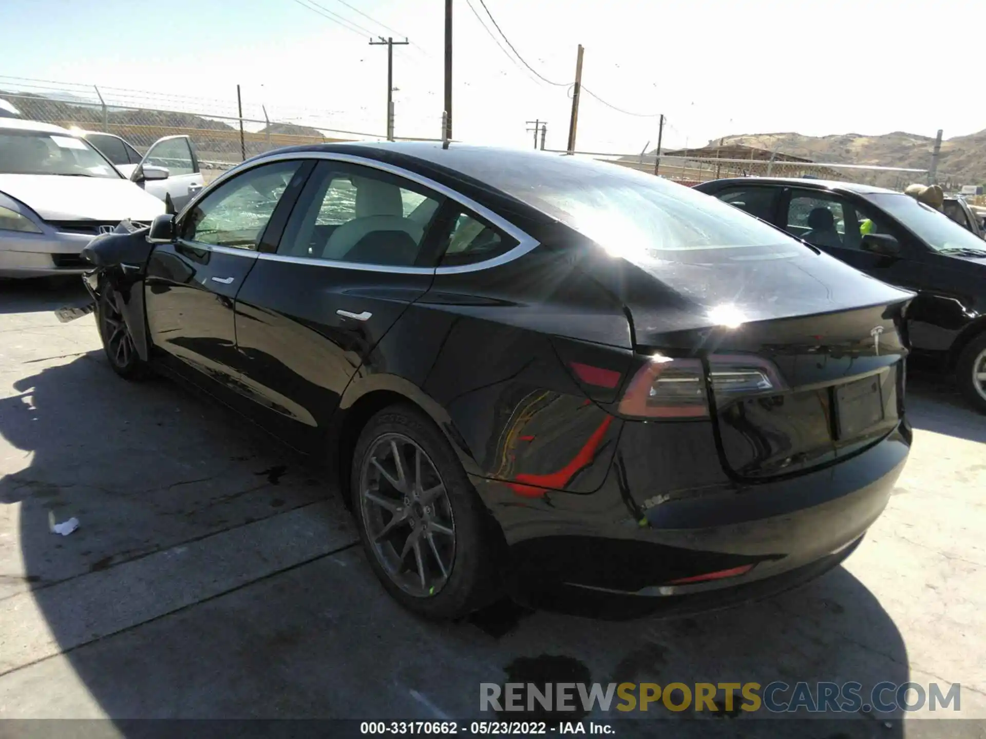 3 Photograph of a damaged car 5YJ3E1EA2LF662075 TESLA MODEL 3 2020