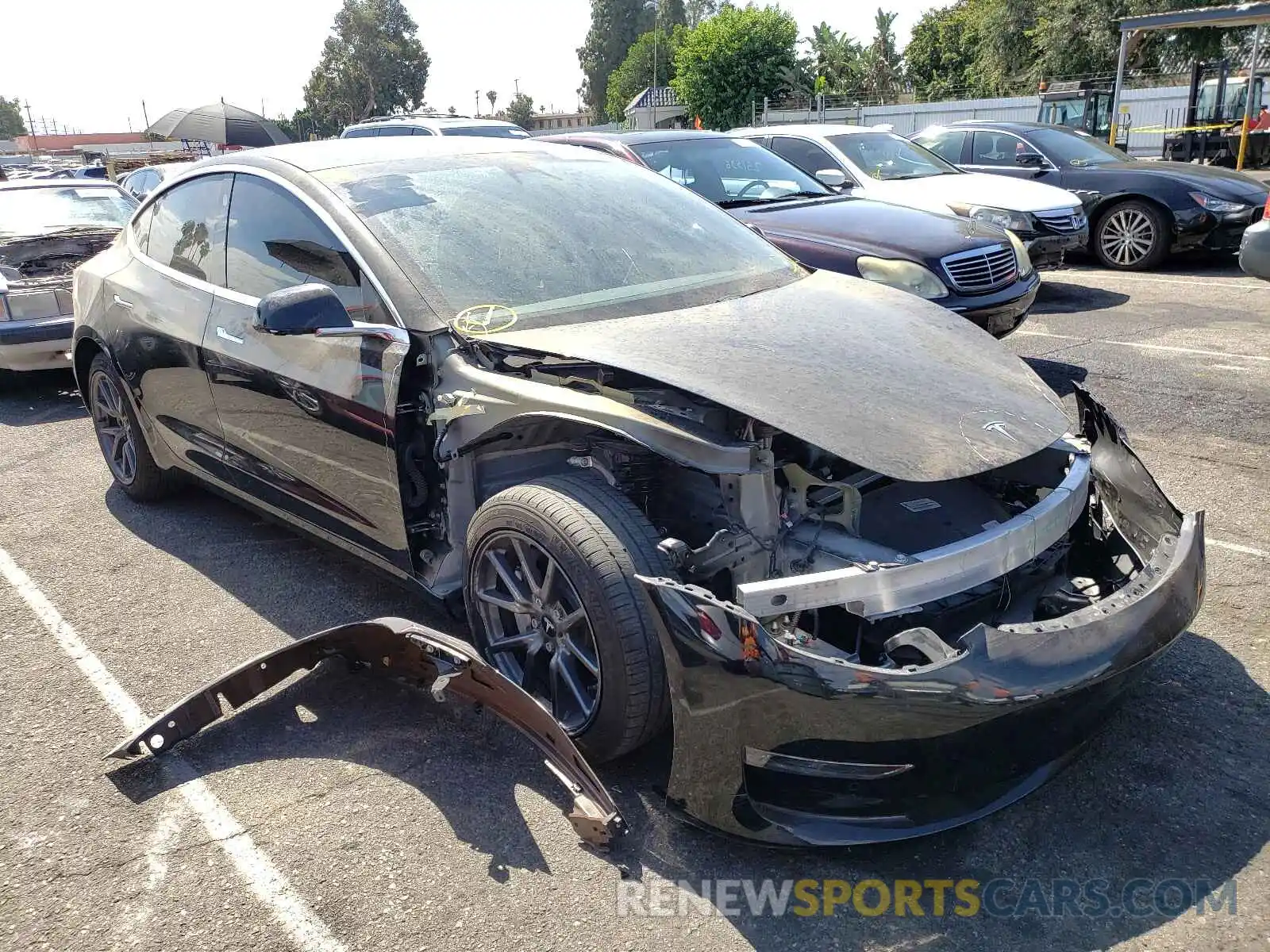 1 Photograph of a damaged car 5YJ3E1EA2LF704437 TESLA MODEL 3 2020