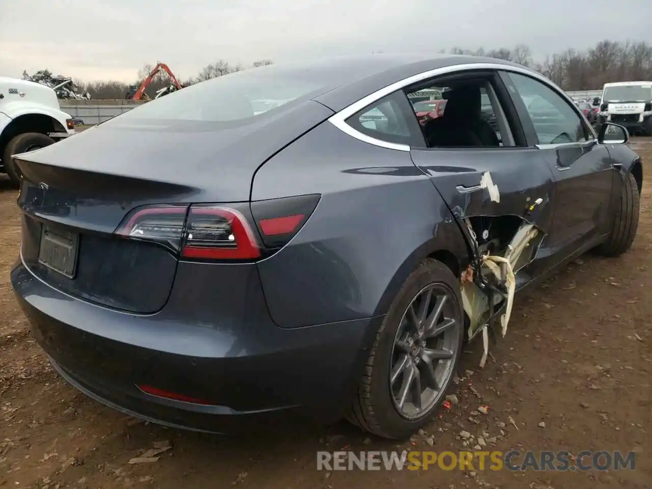 4 Photograph of a damaged car 5YJ3E1EA2LF705216 TESLA MODEL 3 2020