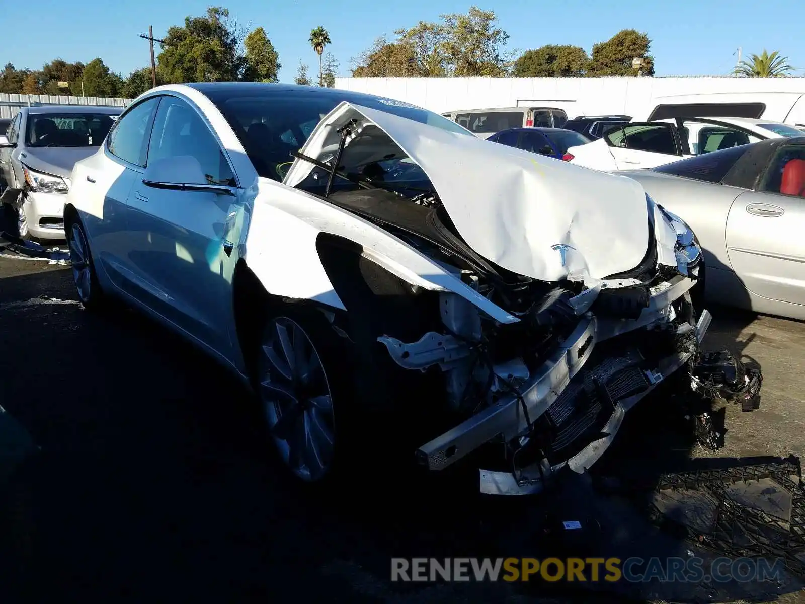 1 Photograph of a damaged car 5YJ3E1EA2LF709007 TESLA MODEL 3 2020